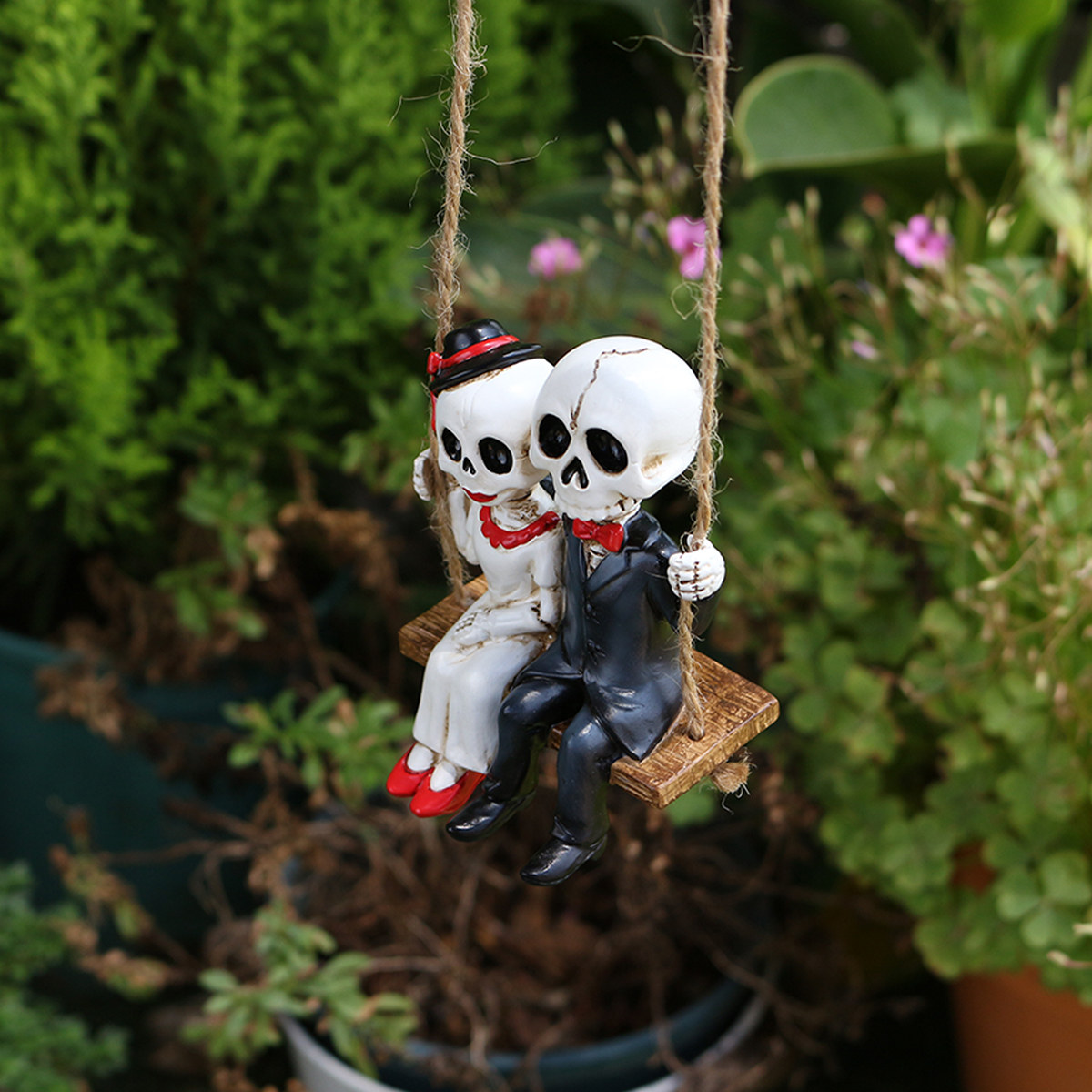 Resin Skeleton Couple Swing St - Bonsai Garden Festival recensie en prijs